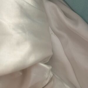 It’s a beautiful silk sheet